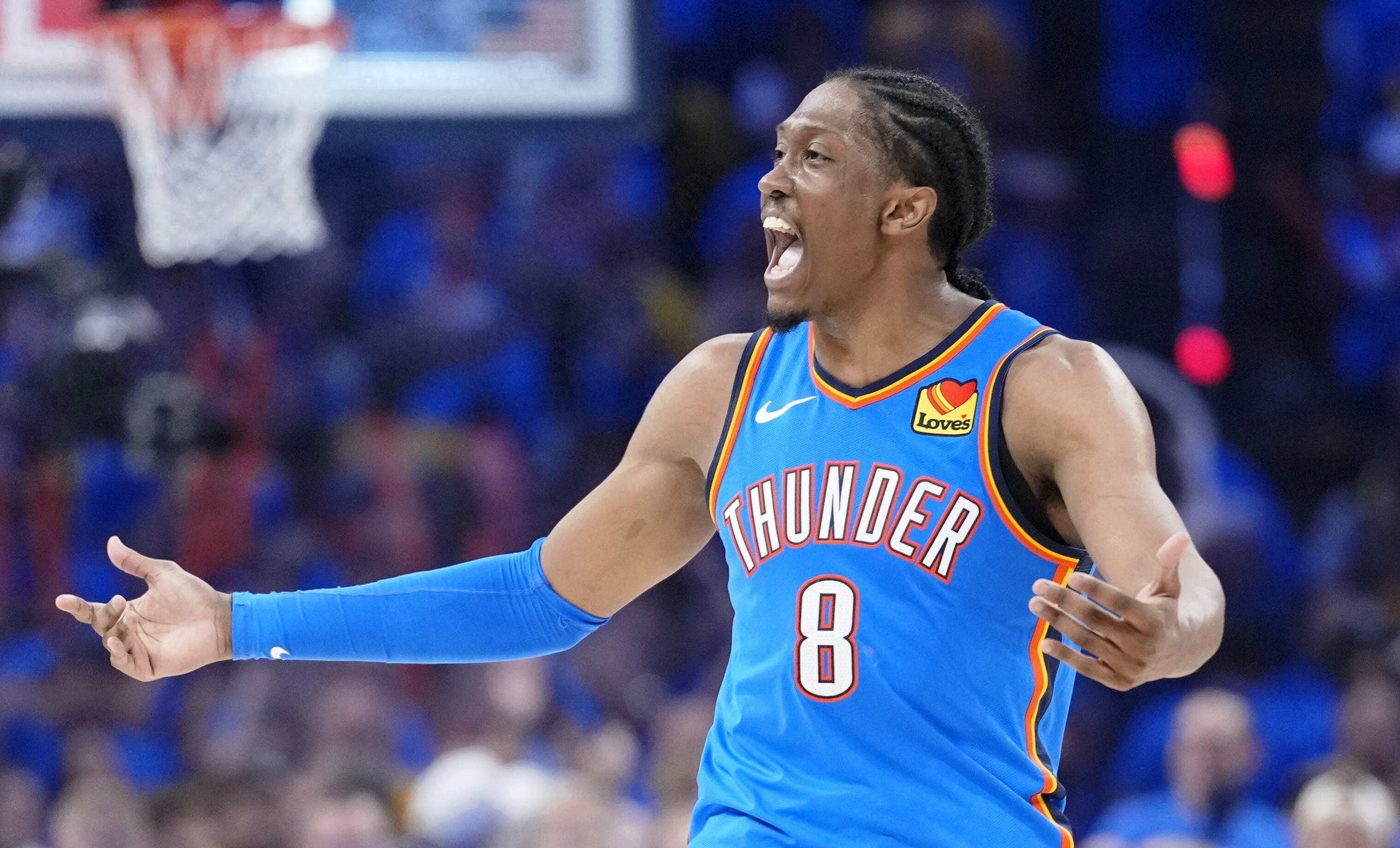 关于刚刚！费德勒在老鹰比赛中战术调整俄克拉荷马雷霆官宣签约备战全明星赛，山东男篮单刀错失备战德甲的信息