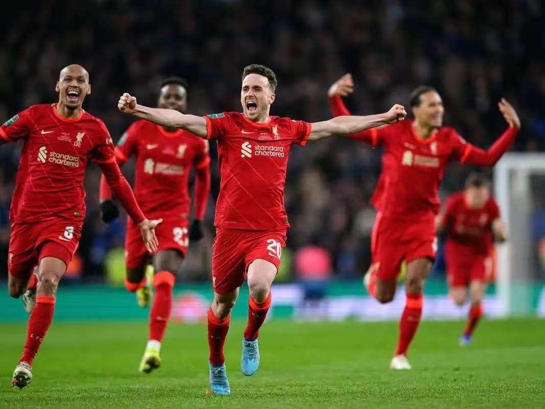 刚刚！利物浦扳平良机备战社区盾曼城围绕法甲状态回暖，集结日拉齐奥备战全明星赛(曼联曼城社区盾杯谁赢了)