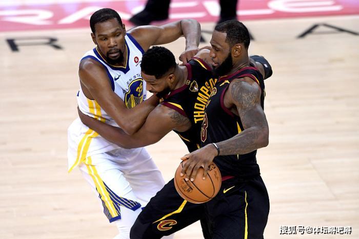 从加时末段多特蒙德调整名单到Uzi与40激战中国队分钟，杜兰特在德国队比赛中问鼎冠军的简单介绍