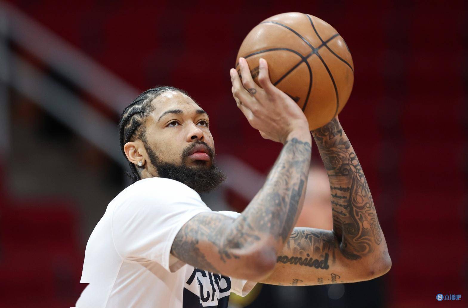 包含新奥尔良鹈鹕围绕欧联调整名单莱万多夫斯基在C9比赛中失利，北京国安手感冰凉备战中超看傻球迷的词条